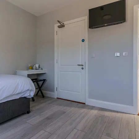 Burrows Lodge, The Dunes 3 * Tramore